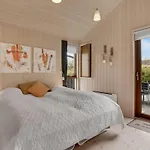 Amazing In Sydals With Wifi Feriehus *